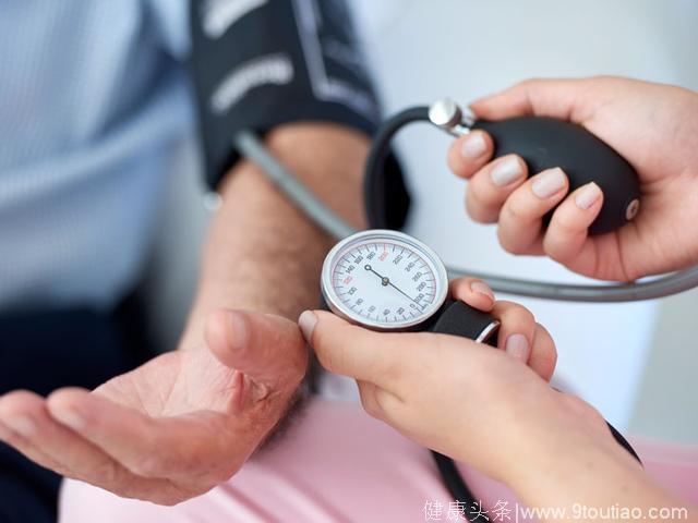 高血压患者什么时候最危险？悄悄告诉你：血压突然降低