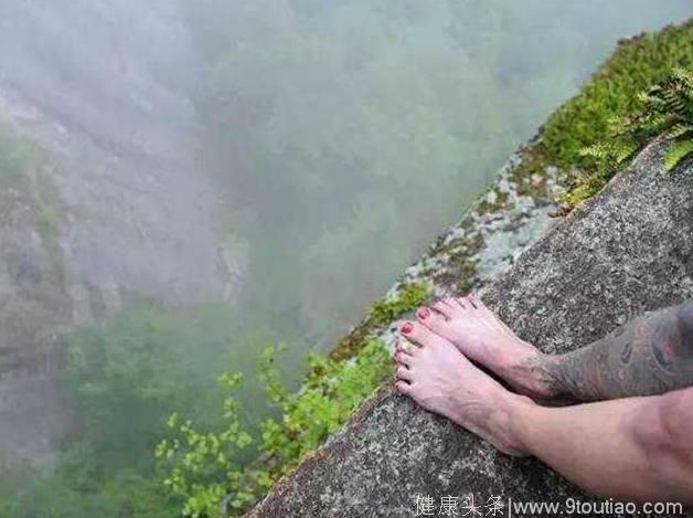 心理学：站在哪个悬崖边上你最害怕？测出内心最抗拒什么？