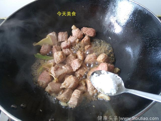 适合夏季的养生汤品，营养丰富，酸甜可口，开胃助消化增食欲！