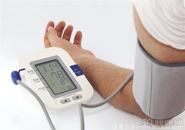 高血压病人留步：这5个吃降压药的误区，医生也不一定说全！