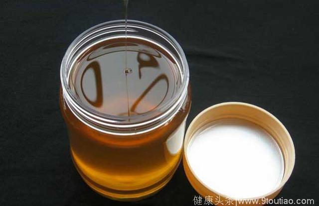 蜂蜜水好喝又养生，但品种不同效果也不同 你适合哪种蜂蜜呢？