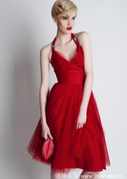 心理测试：4套红裙，你最喜欢哪套？测你最近有什么好运降临！