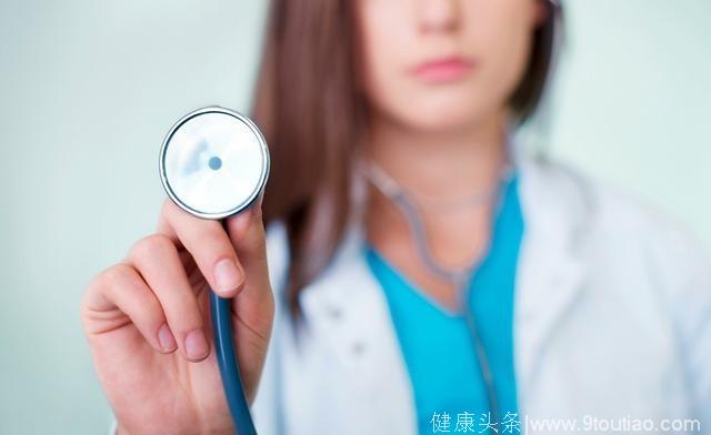 女性乳腺增生，出现3个现象，乳腺癌来“敲门”，2招抵制细胞癌变