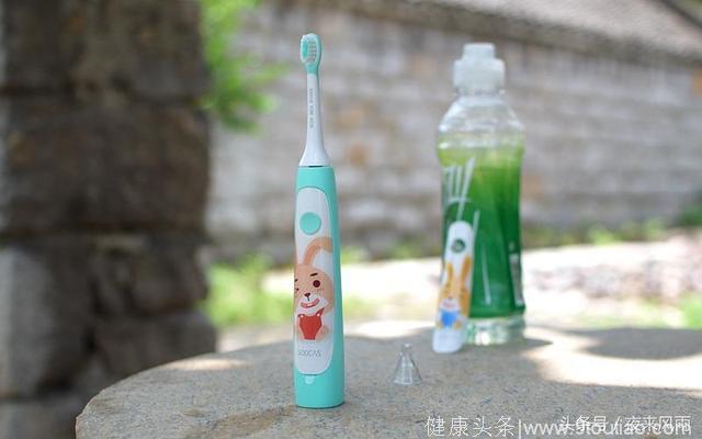 小米新品素士儿童牙刷：IPX7防水、柔软亲肤，专为宝贝设计
