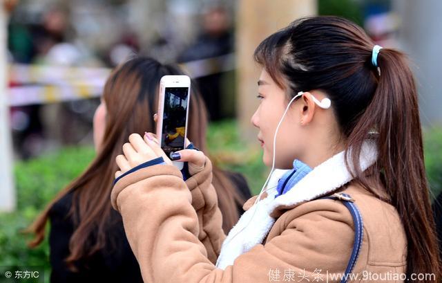 家庭教育：孩子的朋友圈，家长越淡定，孩子越坦然，不会躲藏！