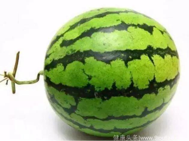 心理学：假如你很渴，你会切开哪个西瓜？测出你下半年有啥好事？