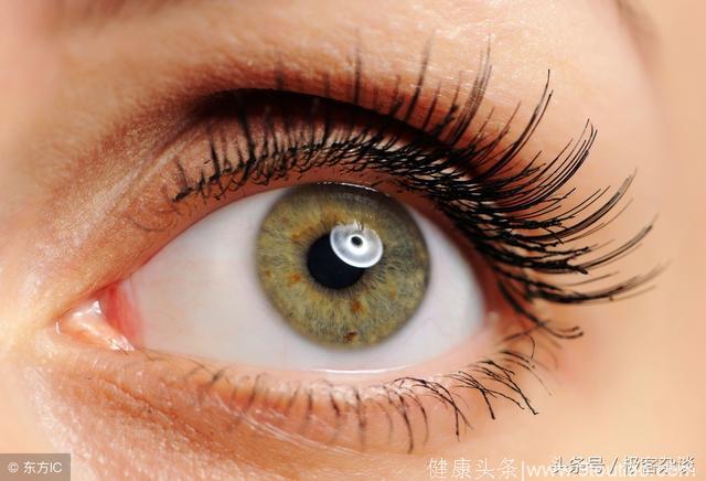心理学：你觉得哪只眼睛最好看？测出你的哪个部位最撩人？