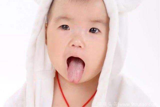 宝宝的舌头出现这三种异常，多半是生病的信号，家长别大意