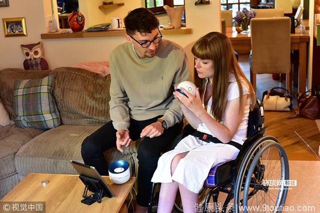 英国设计师为残疾人设计“魔球” 帮助恢复心理健康