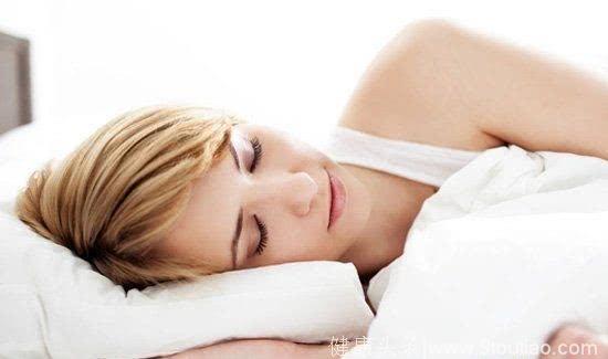 失眠多梦很烦恼？这几种食物睡前吃一点，让你告别失眠睡的香！