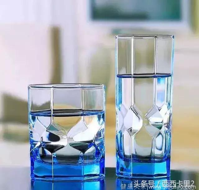 心理测试：你喜欢下面哪个玻璃杯？测测你的另一半会和你差几岁？