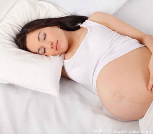 怀孕后，孕妈身体出现这3种“症状”，说明准妈妈该“补水”了