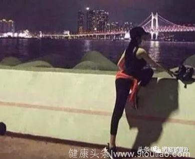 健身女神不畏惧肌肉，坚持撸铁、吃水煮餐，练出迷人身材