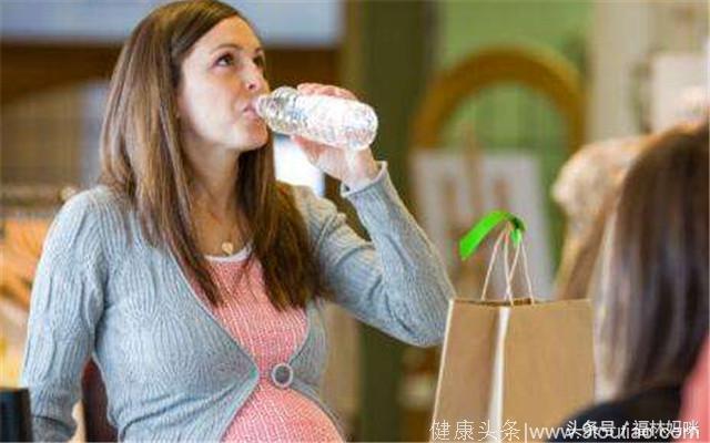 怀孕后，准妈妈有这3个症状，说明体内毒素过多，要抓紧排毒了！