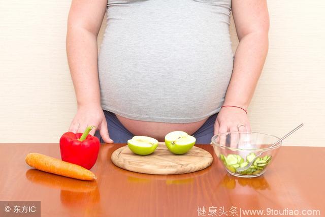 怀孕后，这4种食物快点“拉黑”，对孕妈和胎儿都不好