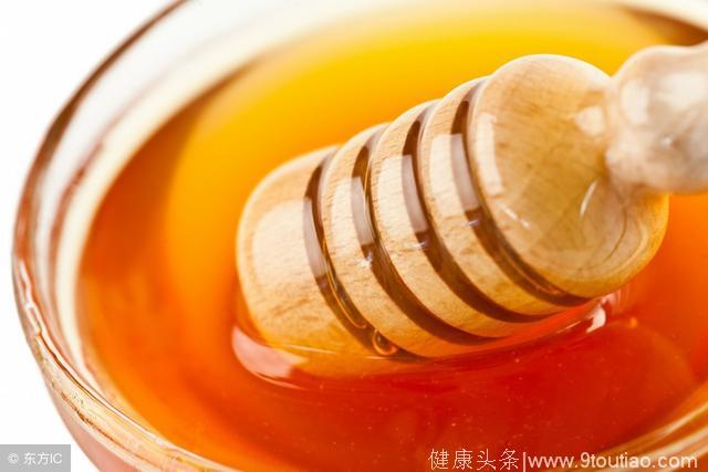 医生支招：不想胃病癌变 少吃3种食物 多吃1食疗方