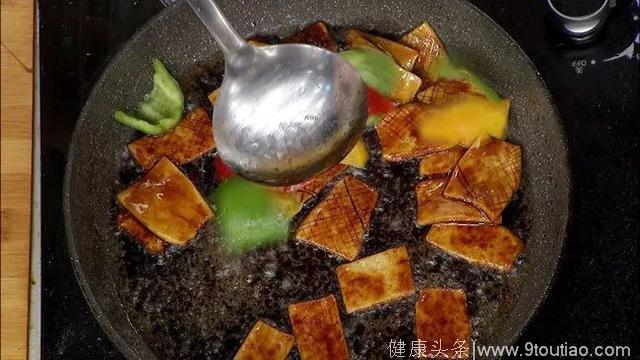 咳嗽感冒，别乱吃药！“菇中灵芝”抗感冒！这么做比肉还香~