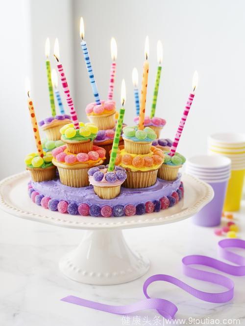心理学：四个蛋糕蜡烛，选一个最好看的，测你的愿望会不会成真