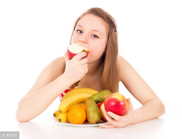 水果能够当饭吃？21岁小伙水果当晚餐一个月血糖80超标十几倍