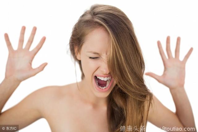 乳腺增生？少做3事 多喝2水 疏通乳腺 乳房会给你“点赞”