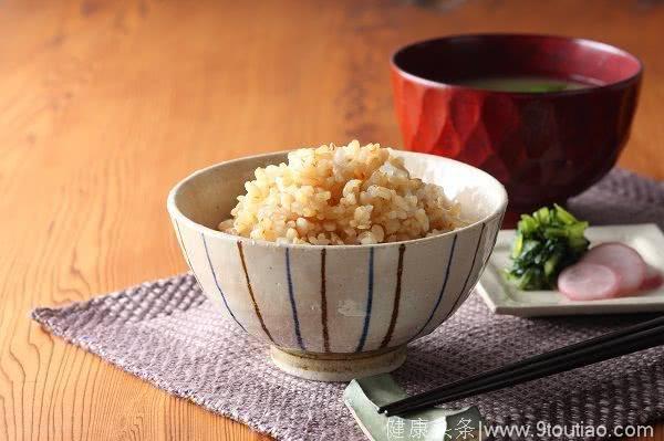 适合孕早期吃的4类食物，妈妈有营养，宝宝健康又聪明