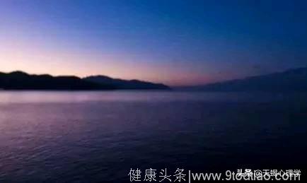 心理测试：选择一幅你喜欢的景色，测测你的老板最想和你说什么？