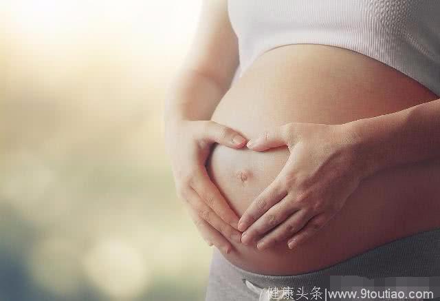 怀孕中期还不显怀，与胎儿发育有关吗？新手妈妈不妨了解一下！