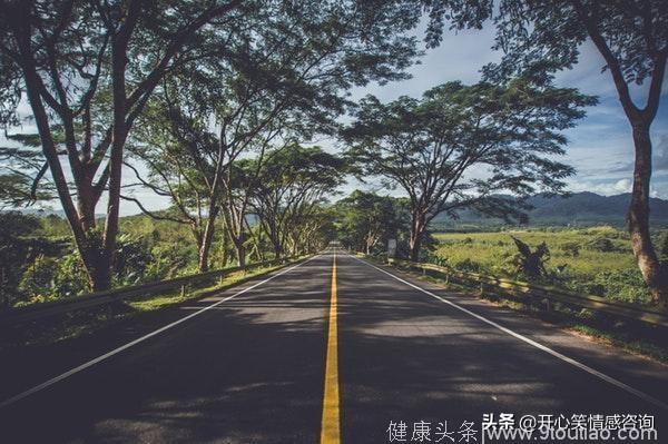 心理测试：4条道路，你会选择哪条？秒测出你是哪种潜力股？