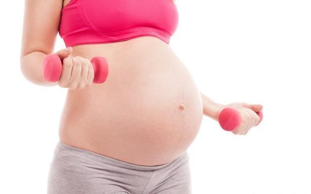 怀孕时，为何有的孕妈肚子大如球，有的却不显怀？