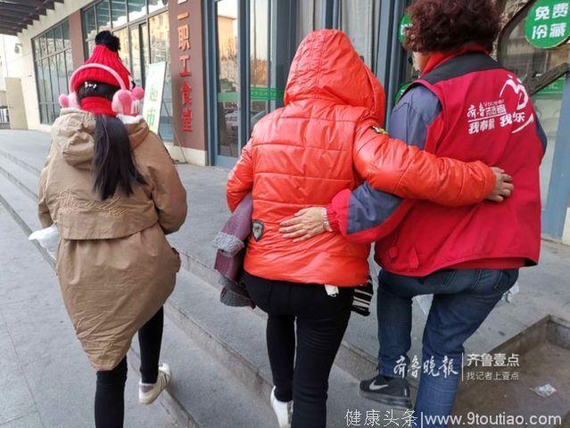 为筹钱救患白血病弟弟，济宁12岁女孩寒风中街头卖枣