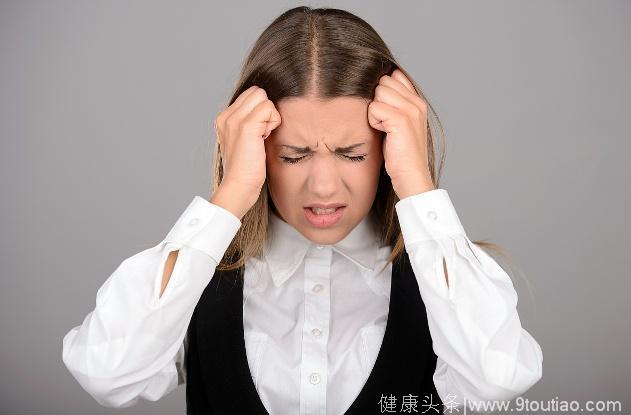 心理学：一个人越是脆弱，就越习惯说这三句话，你有吗？