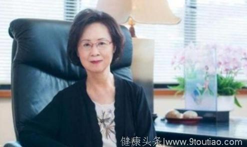 “师生恋”意外怀孕，去打胎却发现是双胞胎，生的长女全中国皆知