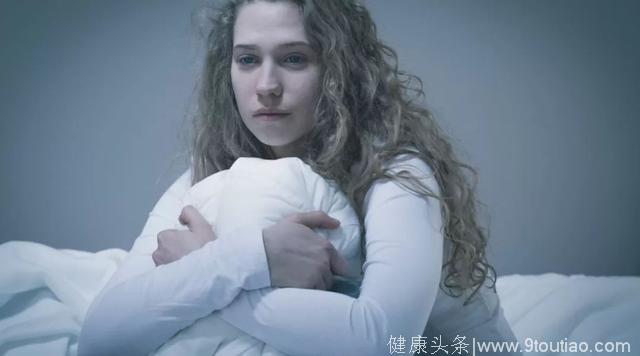 中国首份产后抑郁应对指南：1000 万新手妈妈必备