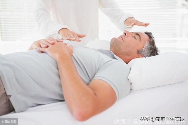 睡觉不用枕头有助于改善颈椎病吗？教你如何选择合适的枕头