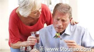 老年人养生：尽量少碰这2种食物，不仅血脂会上升，还会患上痴呆