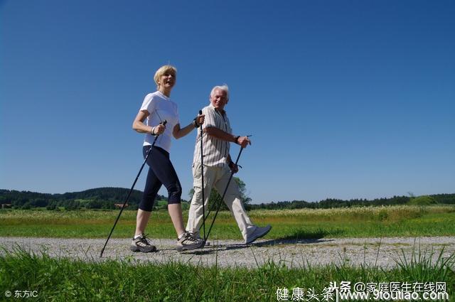 走路是治脂肪肝的方法，医生苦劝：每天这样简单走走就好