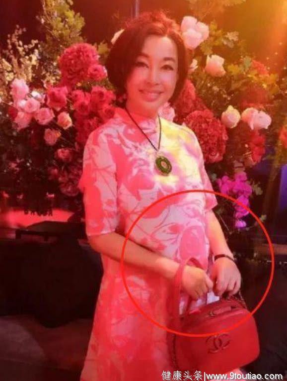 刘晓庆怀孕了？孩子出生是叫“奶奶”还是叫“妈妈”？