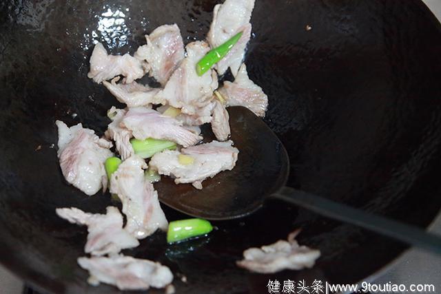 食谱丨白菜粉条炖豆腐，过年后的解腻菜