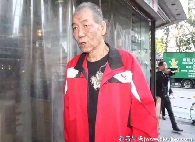 70岁香港“恶人”被指再婚冲喜！曾两度中风刚刚切除患肝癌肿瘤