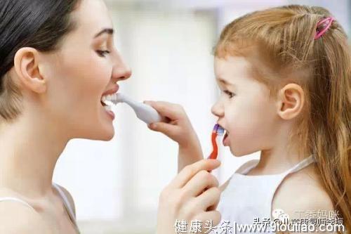 宝宝牙齿如何护理，宝妈知道吗，这些清洁宝宝牙齿要领宝妈须知