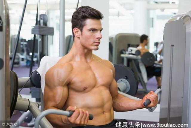 使用退让训练法来增加肌肉的强度和肌肉的质量