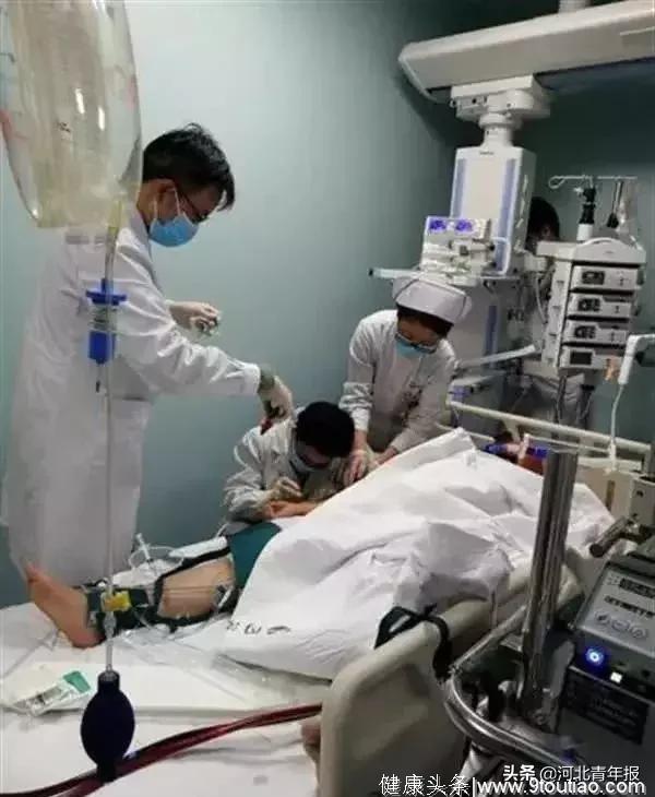 只因一场“小感冒”，年轻妈妈住进重症监护室！医生提醒：死亡率高达75%，现在是高发期！