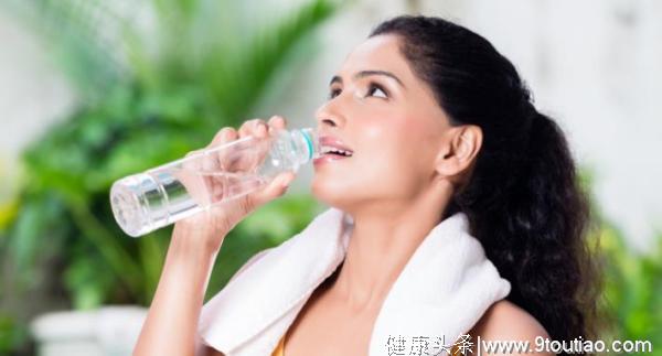 感冒时“多喝热水”，到底是对是错？专家终于讲出大实话！