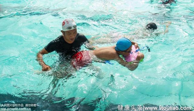 游泳能治疗哮喘吗？运动是哮喘管理的重要组成部分