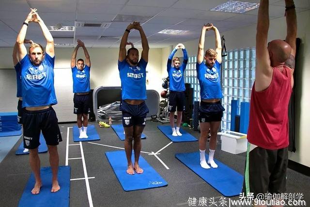 女生节中国女排练瑜伽，个个颜值爆表！ 