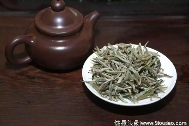 自古中医饮茶延寿，几招教你选出长寿茶！