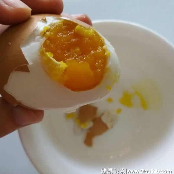 天天吃鸡蛋，很多人却没吃对，养生专家：这4种错误吃法伤身体