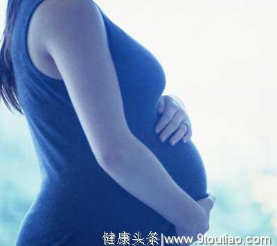 女子摘除子宫9个月后却生下双胞胎，医院检查后，医生耳语:离婚