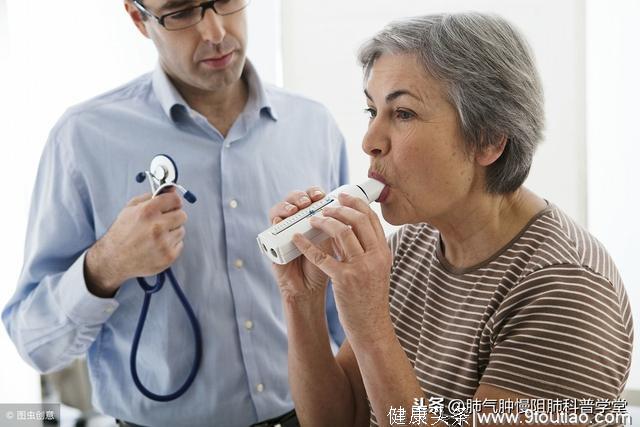 老年性哮喘如何有效诊断！老年性哮喘在治疗中要注意哪些问题！