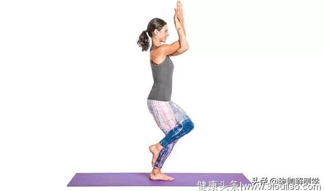 推荐一套翘臀瘦腿两不误的瑜伽体式，同样的时间，双倍的功效